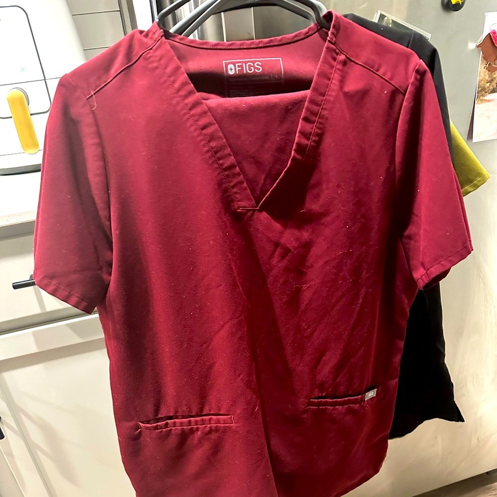 Women’s Burgundy figs scrubs